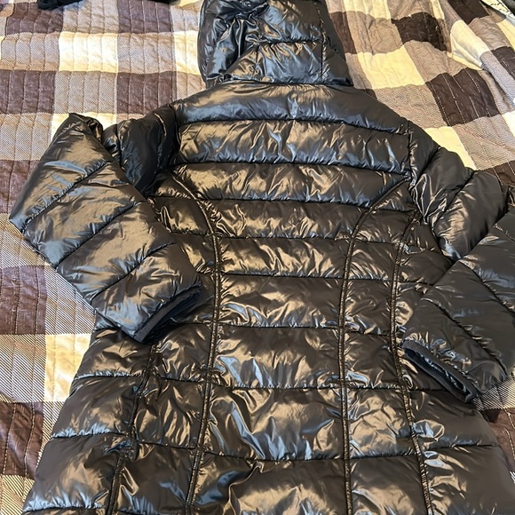 Long black puffer coat - Picture 4 of 6
